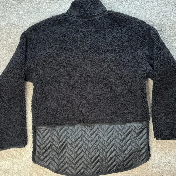 NWOT Athleta Warm Cozy Sherpa Quarter Snap Sweatshirt Pullover Black with Quilt - Picture 7 of 16